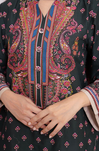 Shopmanto, wear manto, manto clothing brand, manto uae, ladies clothing brand, urdu calligraphy clothing, wear manto women ladies lawn kurta for spring summer, manto one piece dark green meher straight kurta with urdu calligraphy for women, spring summer season, lawn collection