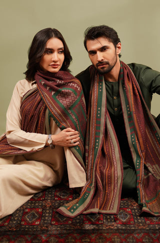 Manto's Unisex Double Sided Maroon Talaash-e-manzil Stole featuring Urdu Calligraphy