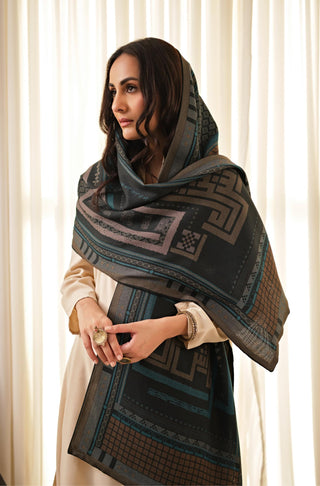 Scarf Style for Manto's Unisex Double Sided Teal Talaash-e-manzil Stole featuring Urdu Calligraphy