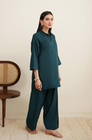 Raya Solid Teal Co-ord set is made from ultra-soft wash and wear material featuring short shirt with collar and placket details and shalwar with relaxed fit