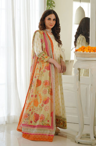 Manto's Printed Women Hayaat Mint Green Dupatta Paired with Hayaat Cream Anarkali with Urdu Calligraphy