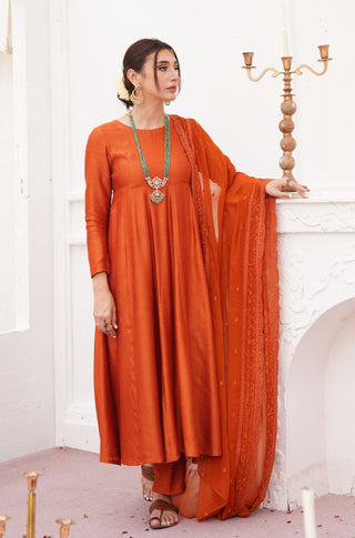 Shopmanto, wear manto, manto clothing brand, manto pakistan, ladies clothing brand, urdu calligraphy clothing, manto burnt orange colour solid women jahaan anarkali 2 piece co-ord set with chiffon dupatta