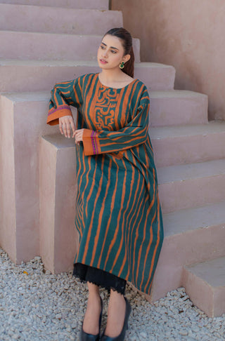 Shopmanto, wear manto, manto clothing brand, manto pakistan, ladies clothing brand, urdu calligraphy clothing, manto green & orange paheli khaddar kurta with urdu calligraphy, manto winter collection, manto khaddar collection, khaddar kurtas