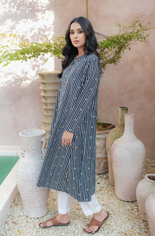 Shopmanto, wear manto, manto clothing brand, manto pakistan, ladies clothing brand, urdu calligraphy clothing, manto black alfaaz khaddar a-line kurta with urdu calligraphy, manto winter collection, manto khaddar collection, khaddar kurtas, random urdu words calligraphy on kurta