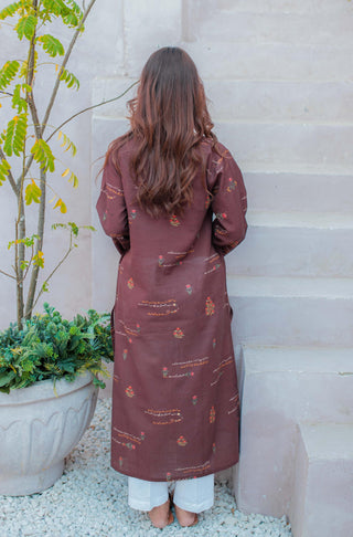 Shopmanto, wear manto, manto clothing brand, manto pakistan, ladies clothing brand, urdu calligraphy clothing, Manto maroon straight long length maroon fitoor women khaddar kurta for winter, manto winter collection