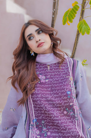 Shopmanto, wear manto, manto clothing brand, manto pakistan, ladies clothing brand, urdu calligraphy clothing, manto plum and lilac phool khaddar kurta with urdu calligraphy, manto winter collection, manto khaddar collection, khaddar kurtas