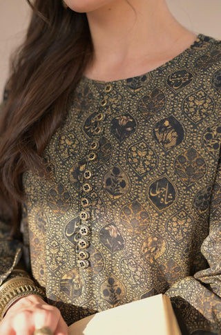 Shopmanto, wear manto, manto clothing brand, manto pakistan, ladies clothing brand, urdu calligraphy clothing, Manto women khaddar mumtaz black gold kurta with urdu calligraphy, winter collection, khaddar collection