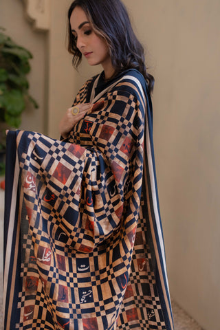 Shopmanto, wear manto, odhni, shawl, chaddar, manto odhni, manto scarves, manto stoles, manto, clothing brands, women shawl, ladies shawl, women shawl in black, women shawl with random words calligraphed in urdu, urdu calligraphy, urdu calligraphy clothes, manto calligraphy clothes, alfaaz odhni, shades of fire, manto alfaaz odhni